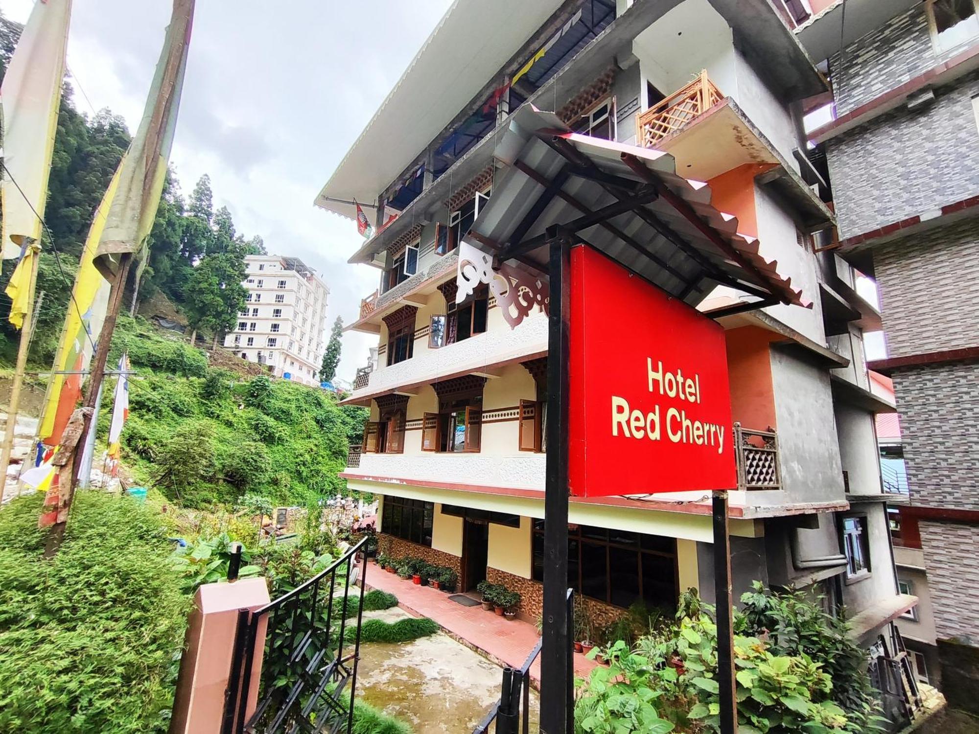 Hotel Red Cherry Pelling Exterior foto